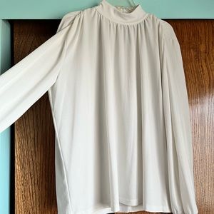 white long sleeve blouse